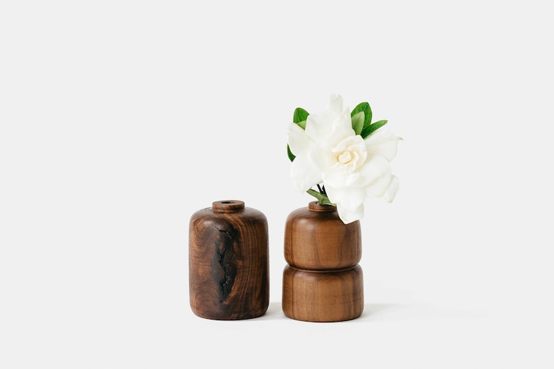 walnut wood vesses1